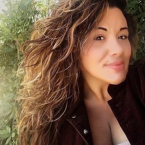 Meet your Posher, Marissa